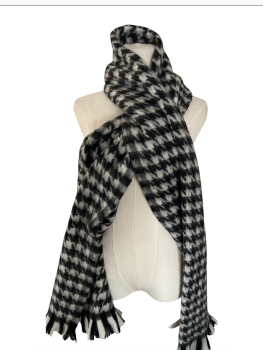 Kate Spade Houndstooth fringe scarf, Black/White, NEW WITH TAGS